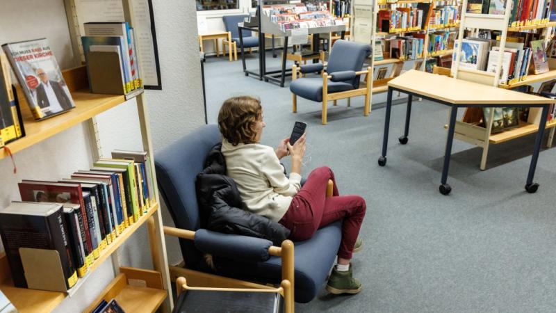 Cell phone, library